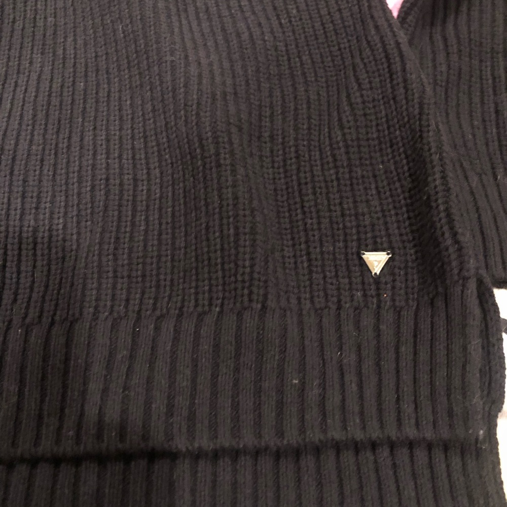 🔥Cut Out Guess Sweater🔥